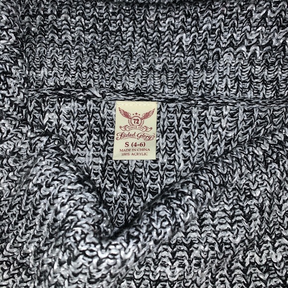 Sweater - Picture 3 of 3